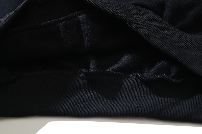 Celebridade da moda de rua com o mesmo estilo Kanye moletom com capuz superior, capuz com caveira e braço qilin_voghion.com