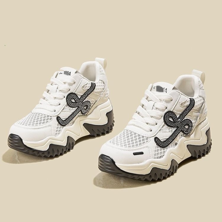 Verano simple red transpirable muffin grueso zapatos de papá mujer 2026 nuevo versátil con suela suave no cansado zapatos deportivos casuales