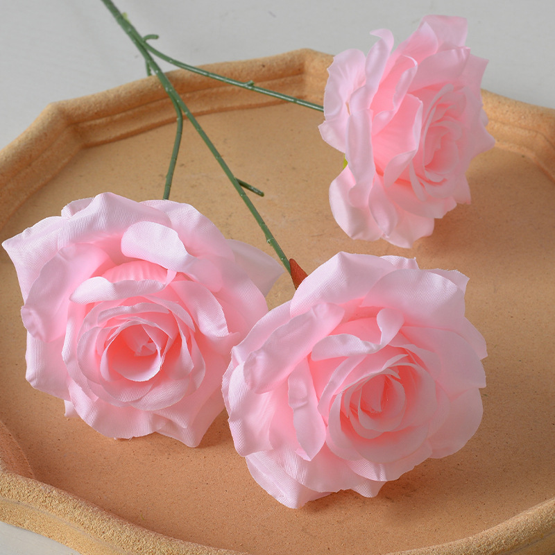 3 cabezas de diamante rosa rosa