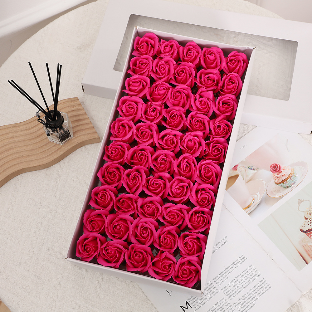 Nuevo 520 Día de San Valentín tres capas rosa flor eterna cabeza colorida jabón flor caja de regalo ramo flor tienda suministros al por mayor