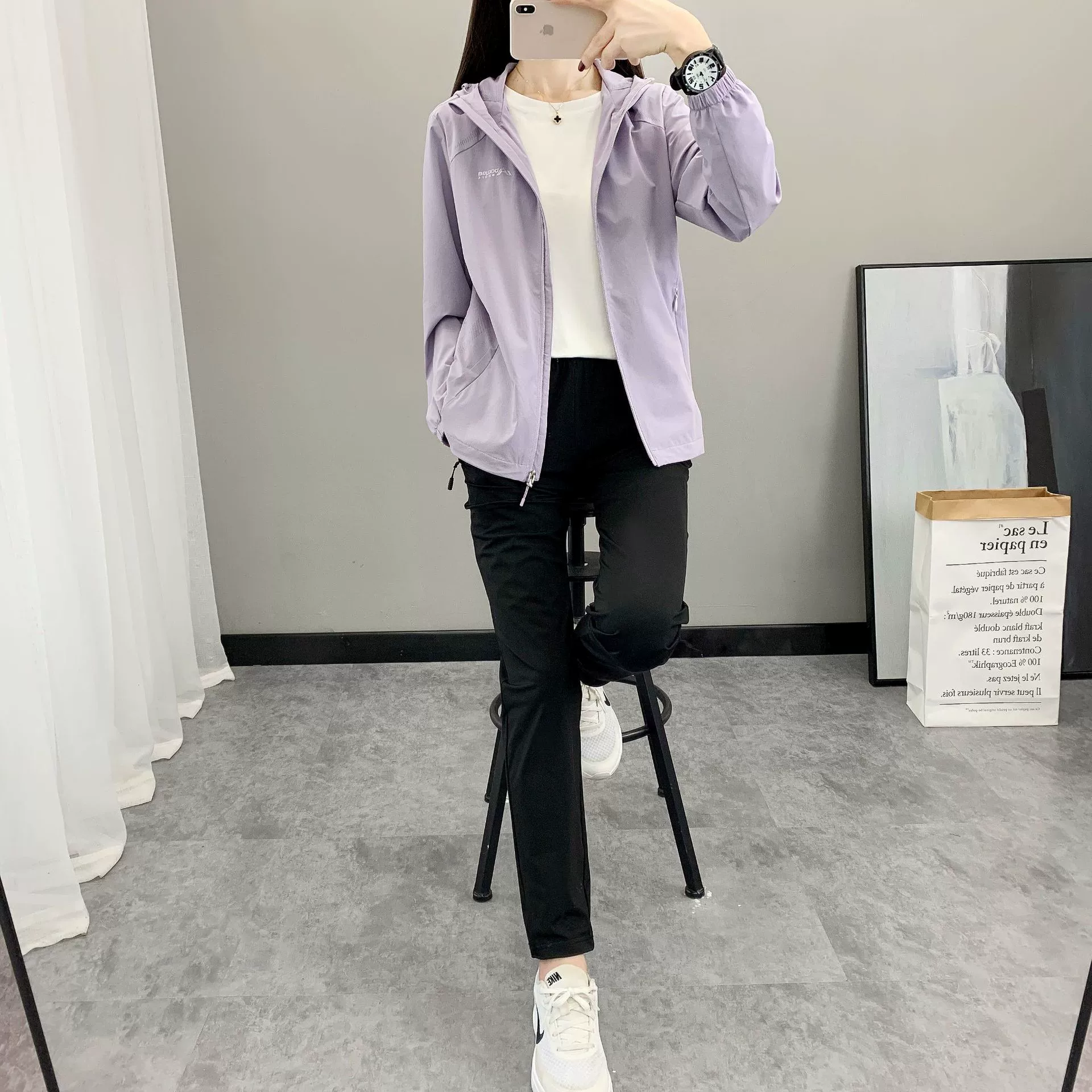 2024 Весенне-осенняя новая женская ветровка с леопардовым принтом и сетчатой ​​подкладкой. Женская разноцветная спортивная одежда.