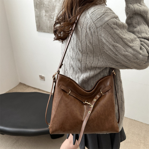 High-end retro large-capacity backpack for women 2024 autumn and winter new multi-purpose single-shoulder cross-body bag tote bag