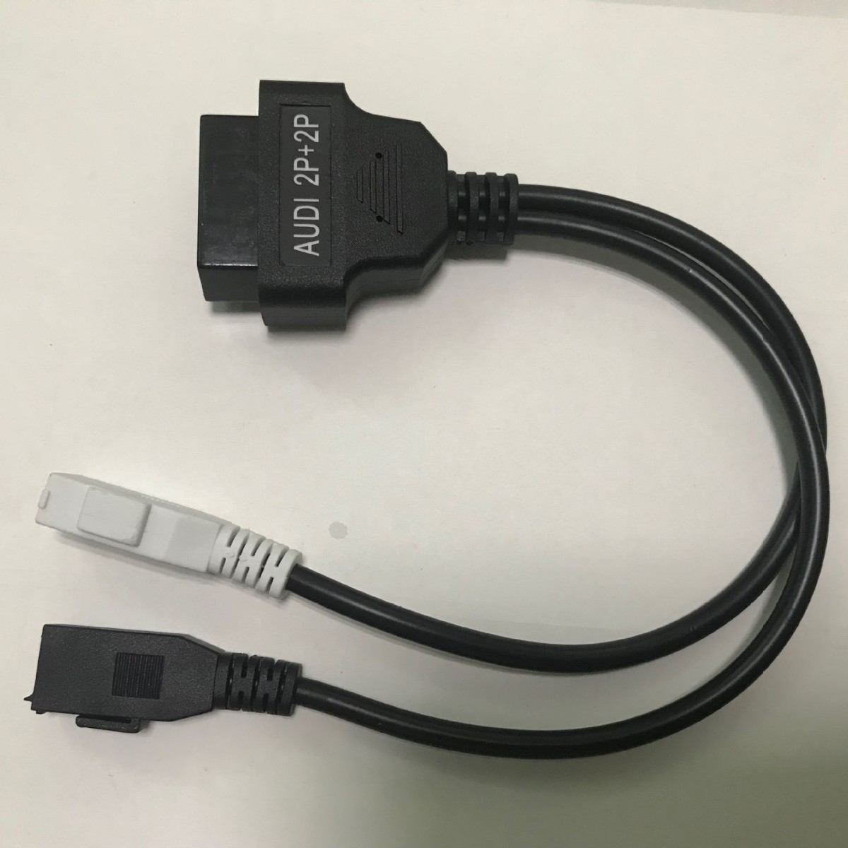 AUDI 2x2p to 16pin OBD 适用奥迪汽车转换线2+2 小车线