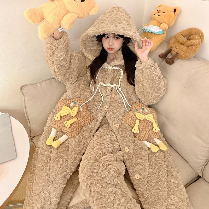 冬季三层夹棉睡衣女加厚珊瑚绒可爱卡通连帽长款睡袍睡裤加绒睡衣
