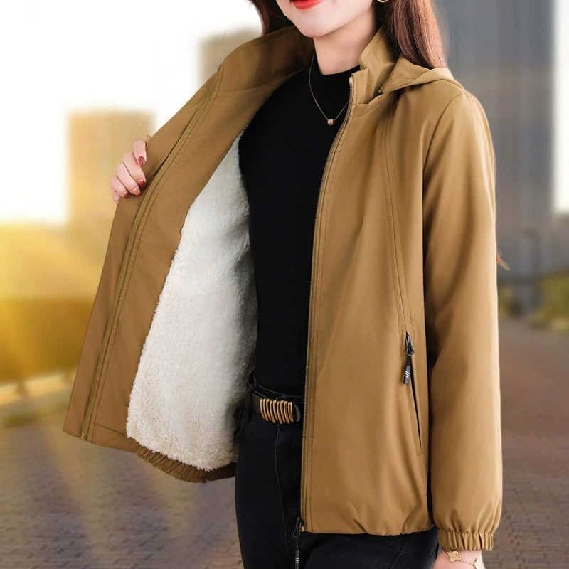 Демисезонная тёплая короткая windproof куртка, плюс размер