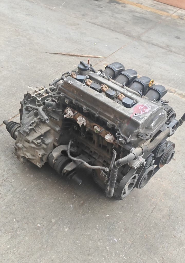 Suitable for Toyota Corolla 1.8L Corolla 1.8 1Zz Engine Assembly with Transmission Assembly