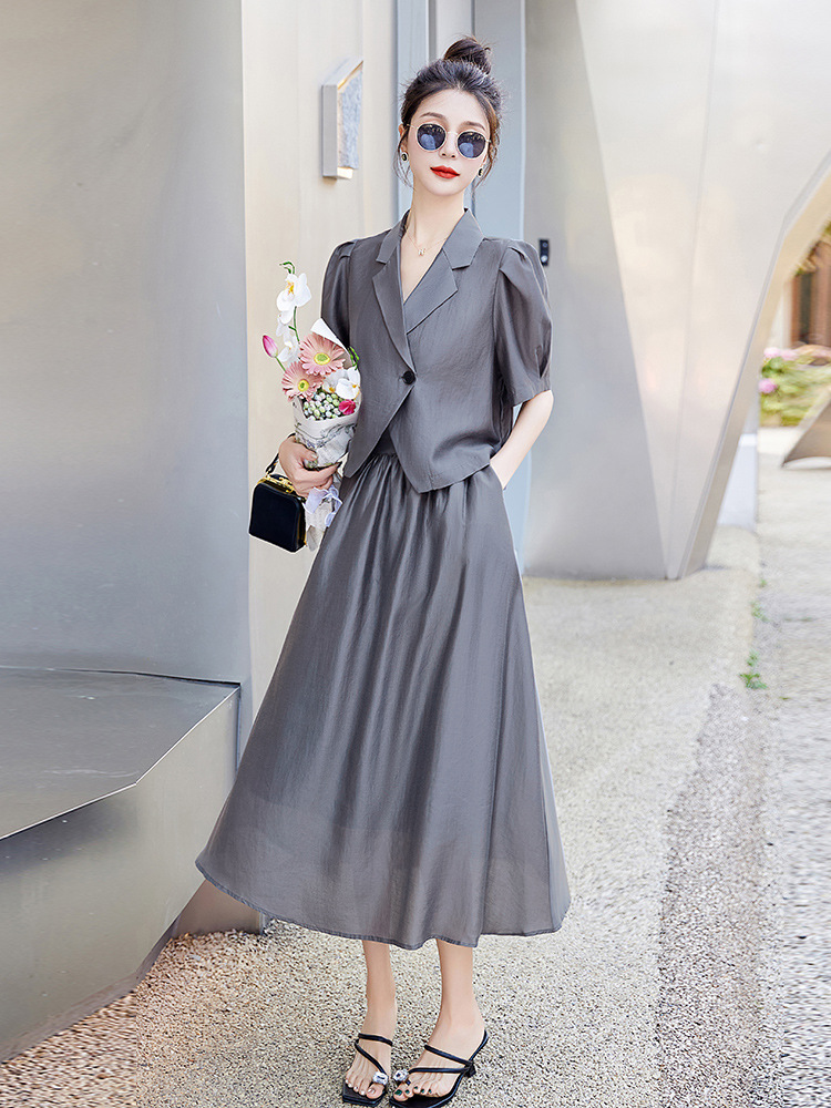 Bộ đồ Tencel nữ hai mảnh gồm áo và chân váy midi thắt eo — Màu đen, Màu xám, Màu kaki