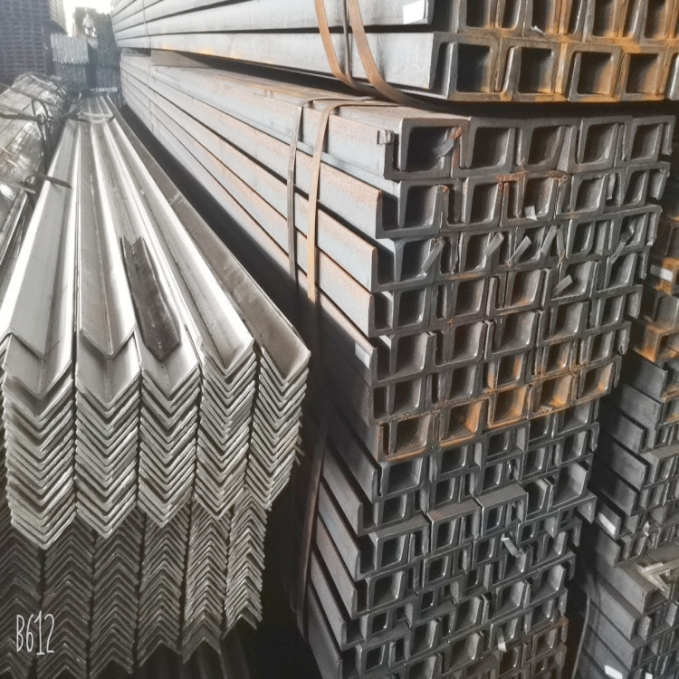 四川成都厂家销售Q235角钢 等边角钢 幕墙货架热镀锌角铁