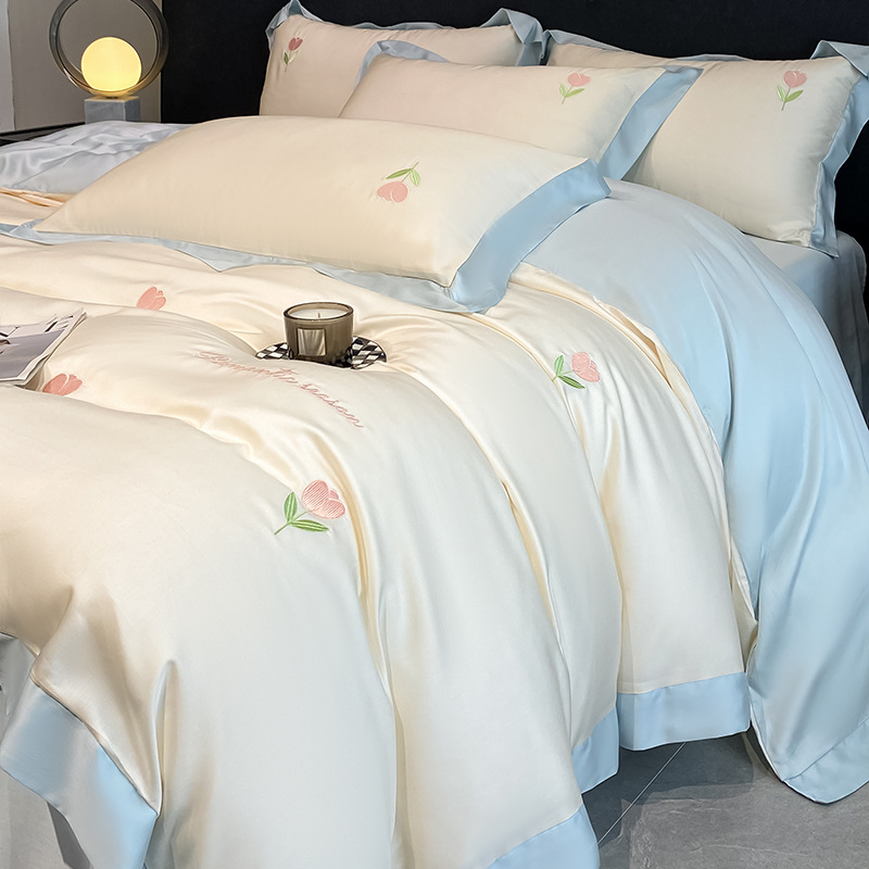 2025 verano lavado cama de seda de hielo juego de cuatro piezas sedoso sueño desnudo dormitorio de estudiantes ropa de cama de lujo ligero juego de tres piezas