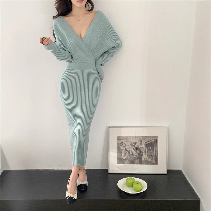Autumn Pure and Sexy Hollow-Out Backless V-Neck Bodycon Dress Slim Fit Batwing Sleeve Knitted Midi Dress for Women
