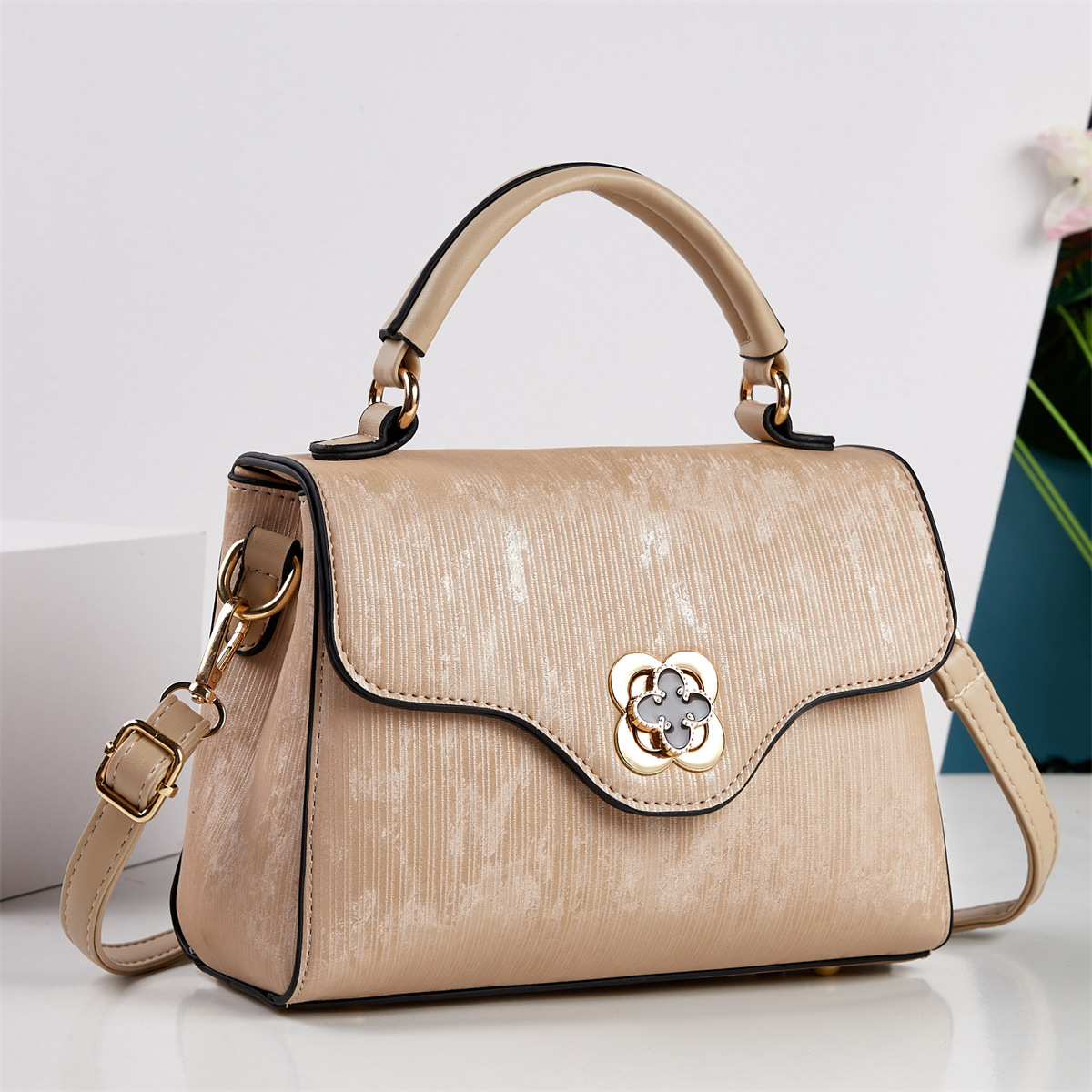 2026 nuevo color sólido bolsos retro bolsos de hombro de moda de viaje ocio versátil bolsas transfronterizas