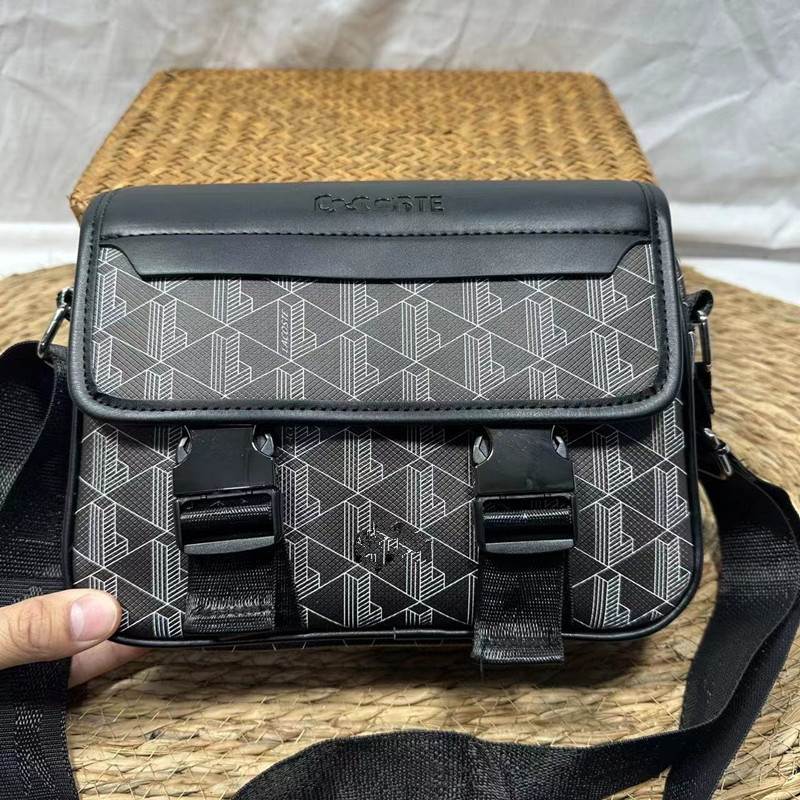 Marca de moda transfronteriza retro hombre hombro único bolso de pecho ocio capas de cabeza bolso de correo universal mochila maletín