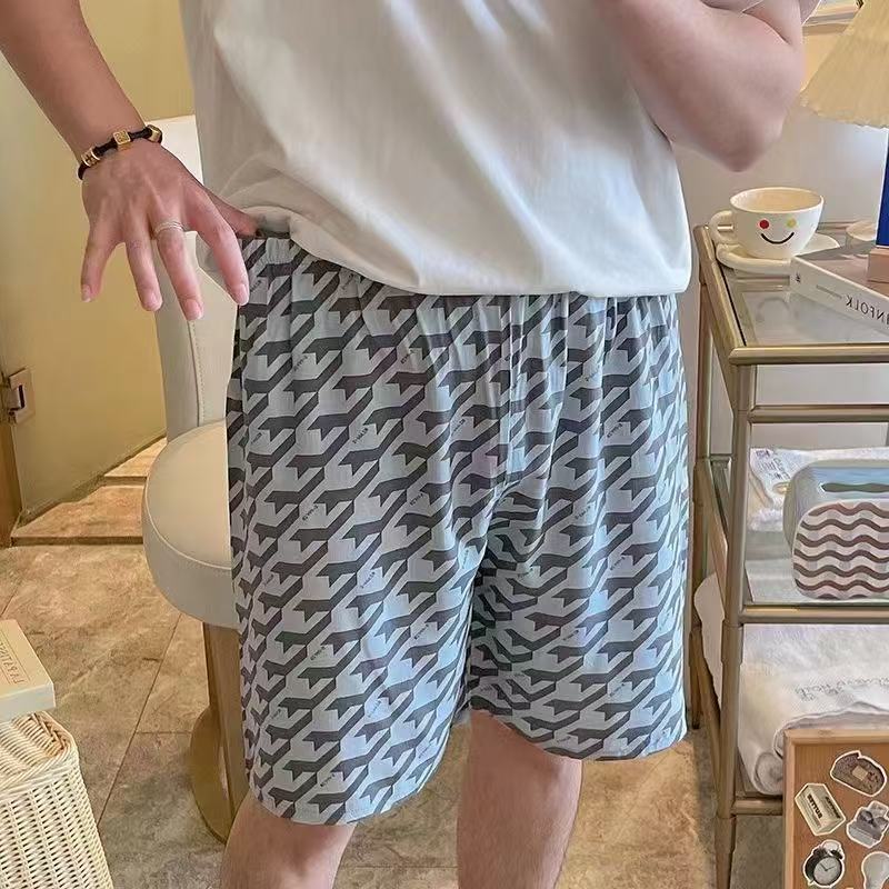 가지 연한 녹색