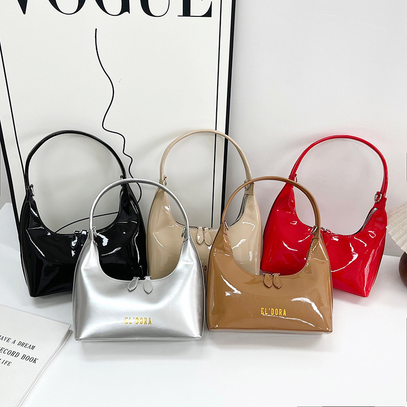 Bolsa de pan lacada brillante para mujeres 2025 nuevo diseño de letras bolso de moda de viaje bolso de mano bolso de hombro brazo