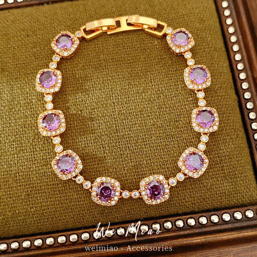 Medieval vintage de oro real, pulsera de hebilla cuadrada redonda, pulsera de lujo ligera, joyas de mano exquisitas