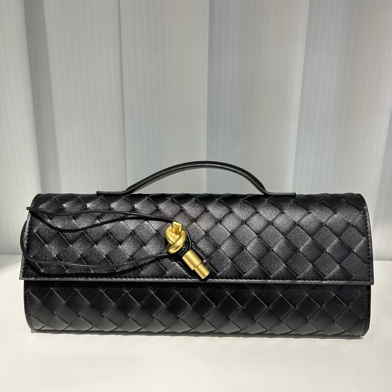 2026 Summer New Cross-Border Style Cowhide Woven Clutch Bag Rectangular Metal Clasp Bag Fashionable Old Money Style Handbag 2026 Summer New Cross-Border Style Cowhide Woven Clutch Bag Rectangular Metal Clasp Bag Fashionable Old Money Style Handbag