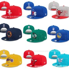 职业篮球赛季新款场上棒球帽公牛勇士热火队可反戴平沿尺寸调节帽