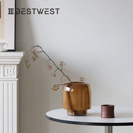 装饰花瓶;仿真花;树脂工艺品