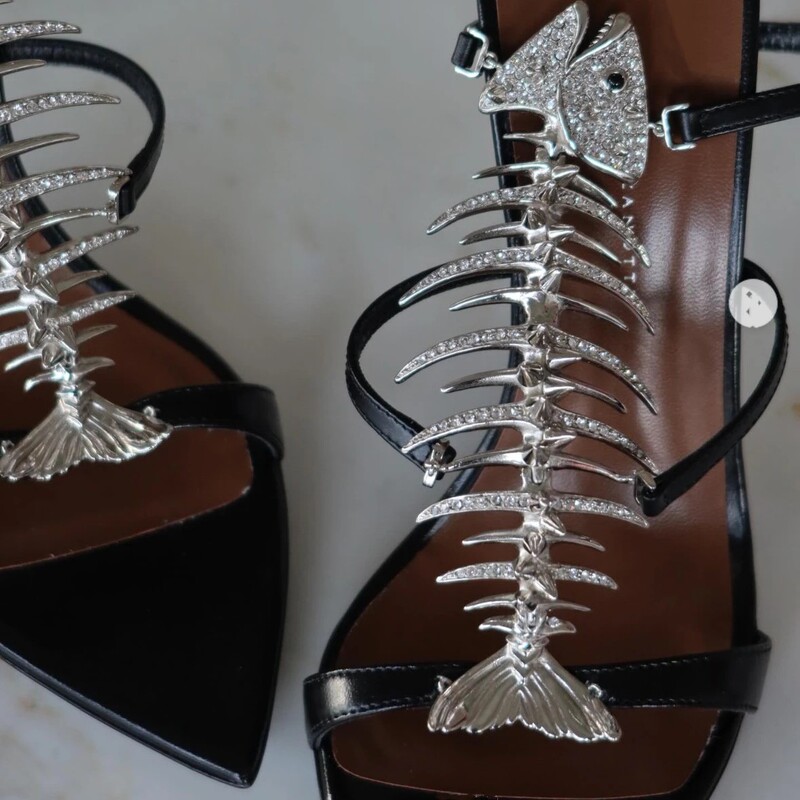 Super Popular on Instagram, Fishbone-Shaped High Heels, Pointed Toe, Thin Heels, Sexy Open-Toe Sandals, Niche Design, Hot Girl Style
