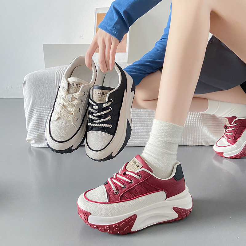 Korean Version of Dad's Shoes for Women in Early Spring 2024, New Student Leisure Street Shooting Shoes for Women, Height Increasing Board Shoes_voghion.com