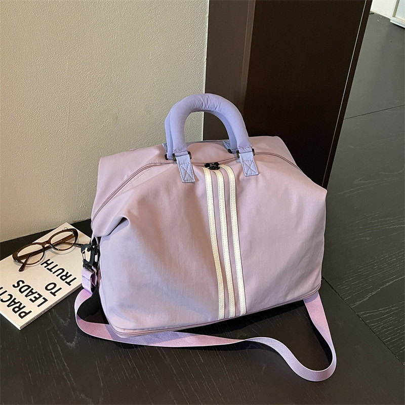 Große Reisetasche mit Schultergurt, wasserdicht