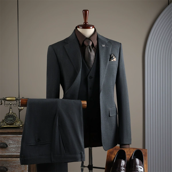 Deep gray (suits+vest+trousers)
