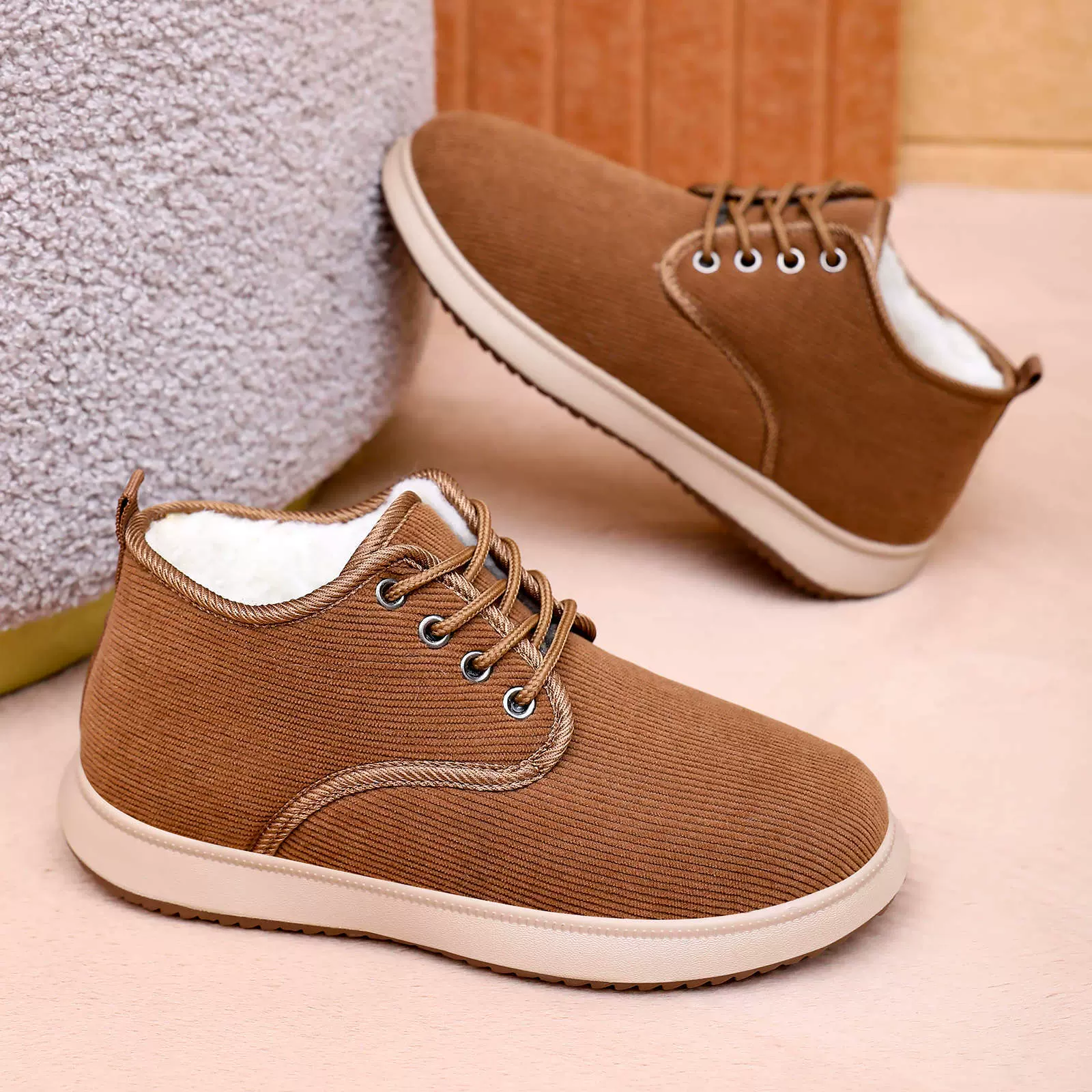 棉鞋女冬季新款加绒加厚休闲雪地靴跨境百搭妈妈鞋系带棉靴代发