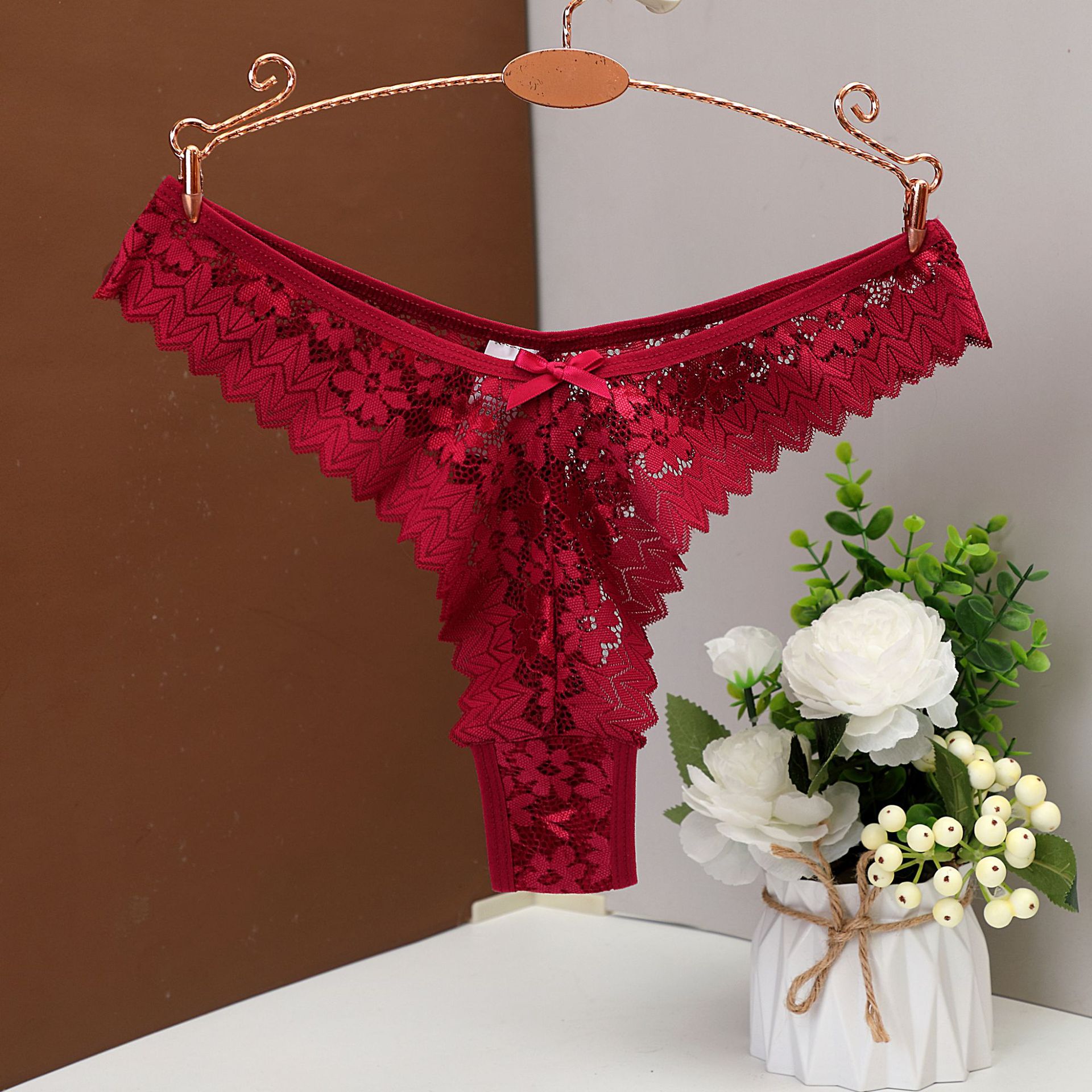 Solid Color Flower Low Waist Thong Panties display picture 17