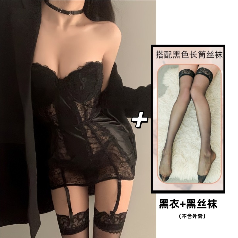 블랙 + 블랙 스타킹
