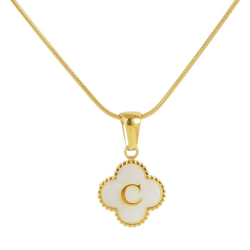 Simple 18K trébol carta Collar para las mujeres ins titanio acero serpiente hueso cadena Shell letra colgante joyería en stock venta al por mayor