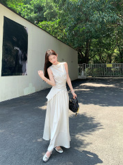 フランス風気質スーツ高級感軽熟サテンベスト上着女性夏ハイウエストロングスカートスカート2点セット