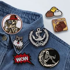 Embroidered fabric patch with computerized embroidery, stylish DIY moon skull photo skull badge for clothing and accessories patches