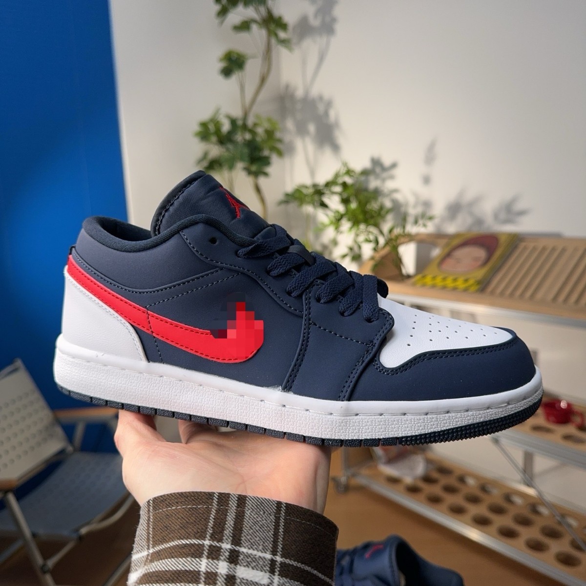 Cross-border AJ1 low-top sneakers, classic leather upper design, unisex athletic shoes, outdoor casual style, new AJ product for cross-border sales