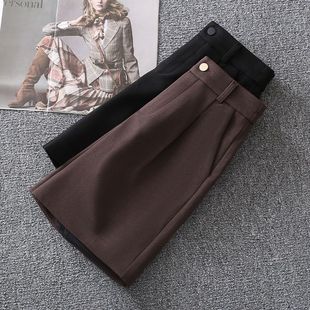 �Ӻ����b��ѝŮ���b�n���@��A��ѥѝ�ٴ����eѝ�Ӻ�ɫ�t��ɫ����