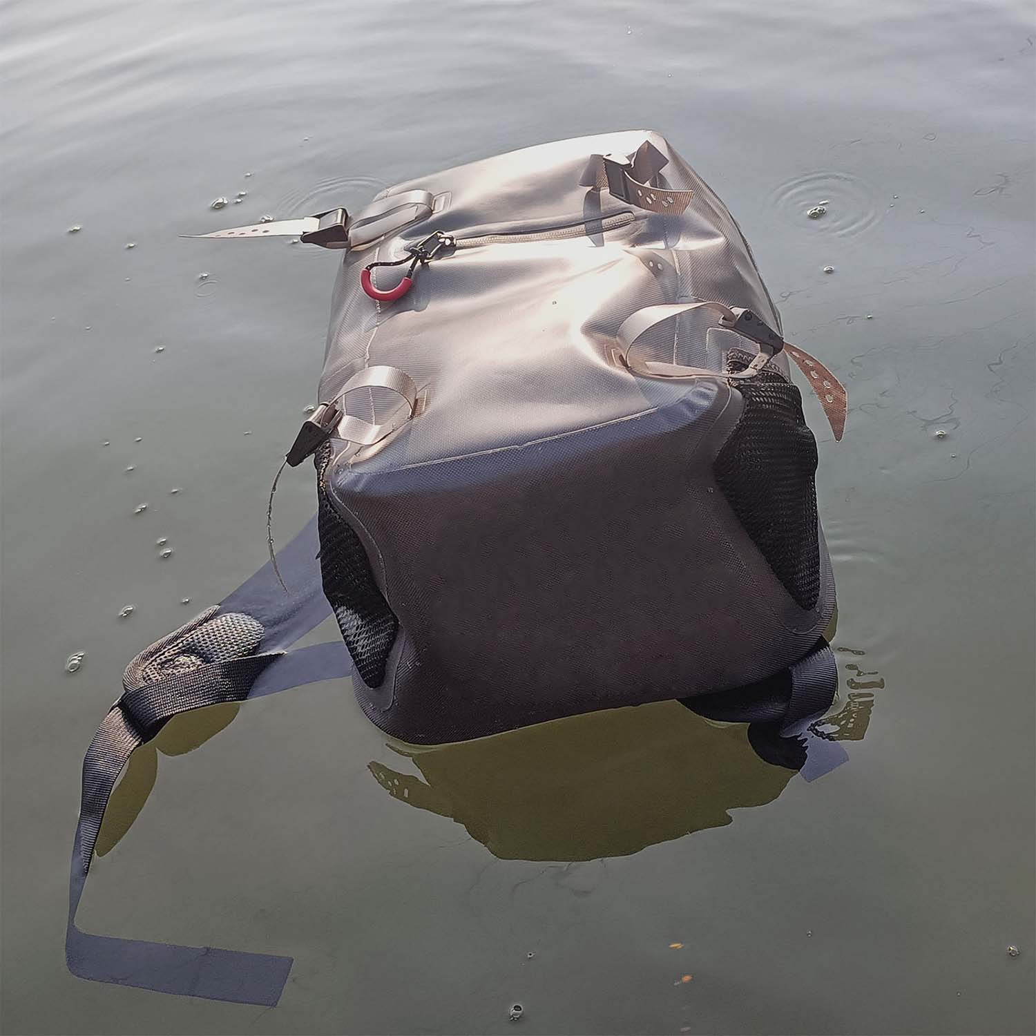 Bolsa de Luya impermeable bolsa de equipo de pesca multifuncional bolsa de caña de pescar de mar bolso de computadora mochila de Montañismo al aire libre transfronterizo al por mayor