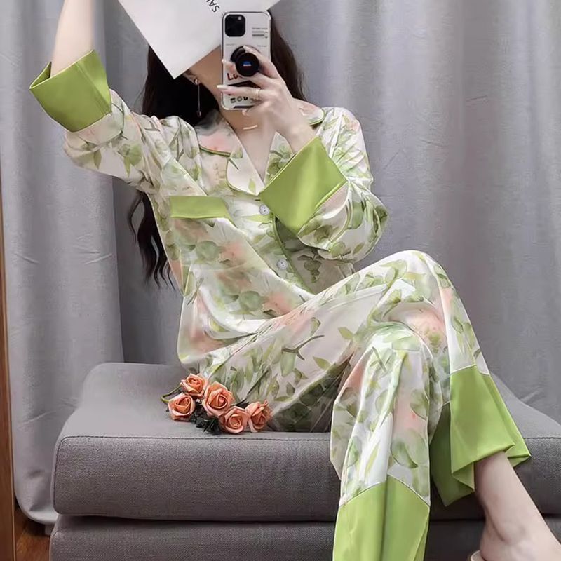 High-grade Green Floral Print Ice Silk Pajamas Women's Spring and Autumn 2025 New Long Sleeve suit Silk Home Clothes