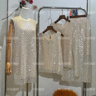 时尚雅妮 Dress with a round collar, vest, skirt, long-sleeve, Chanel style