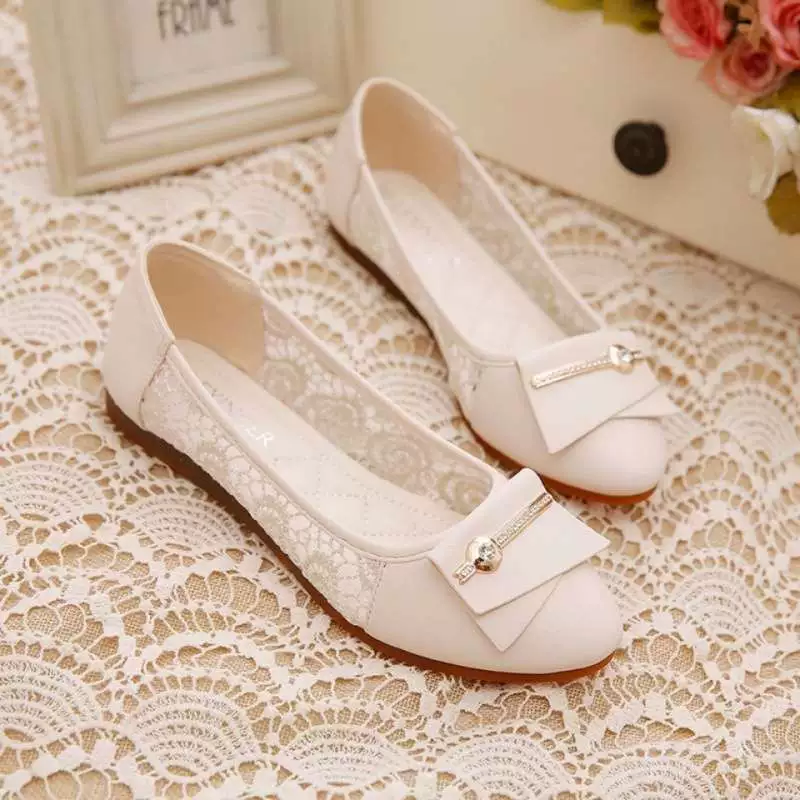 Женские балетки 2025 весна кружевные с вырезами туфли-бини для женщин корейский стиль дышащие мягкая подошва круглый носок неглубокий вырез универсальные балетки