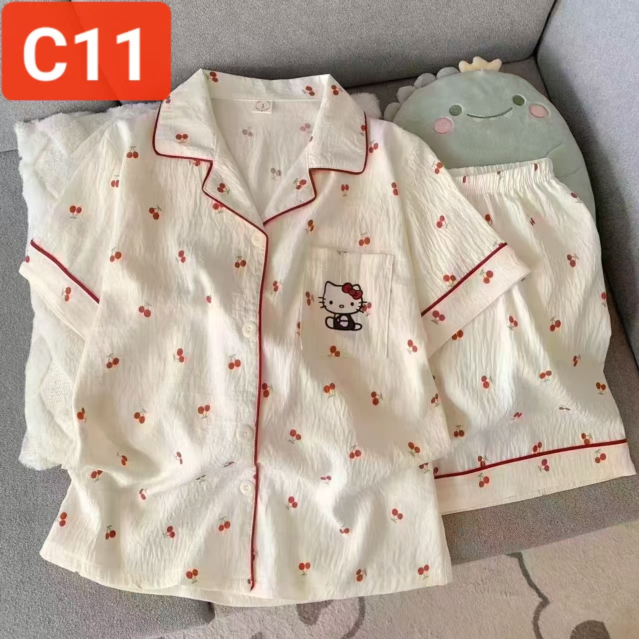 Al por mayor transfronterizo pantalones cortos de manga corta nubes pijamas de algodón de dibujos animados lindos cardigan con solapa primavera y otoño set de ropa para el hogar