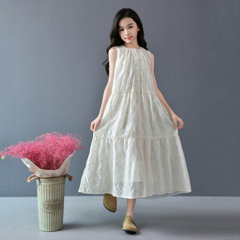 Vestido de verano para niñas 2025 nuevo estilo de verano estilo de vacaciones francés bordado sentido literario falda grande vestido chaleco falda marea