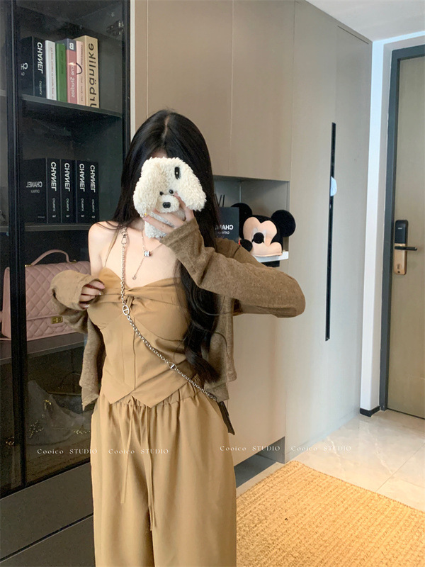 气质减龄套装女秋季2025新款辣妹吊带背心开衫休闲长裤咖色三件套|undefined