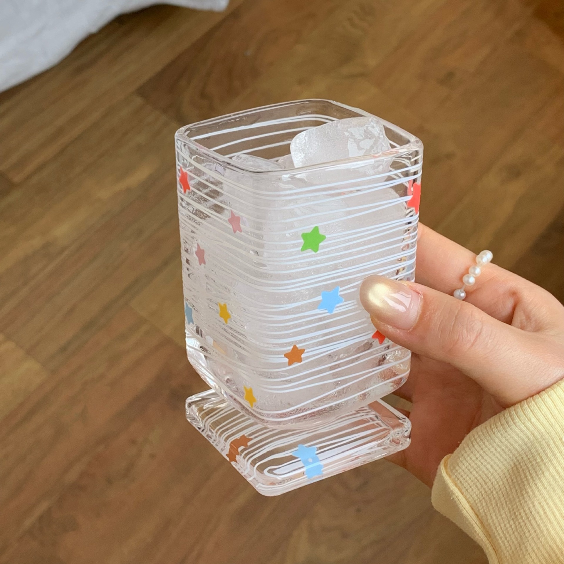 Cute Star Pattern Glass Cup For Juice And Milk Elegant Design_voghion.com