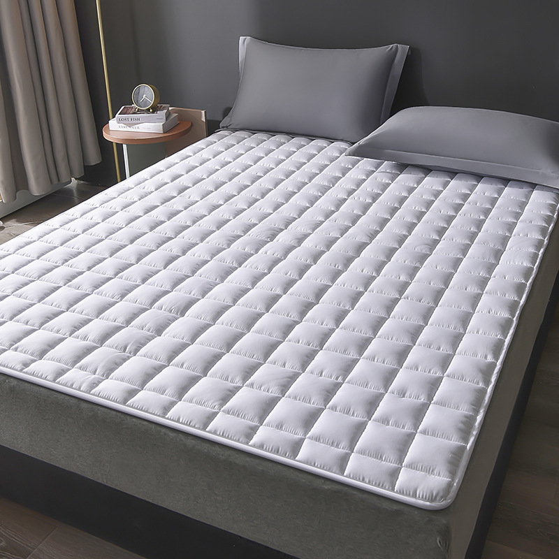 Hotel Simmons Mattress Protector, White Bed Protector for Guesthouses and B&Bs, Machine Washable Mattress Cover, Thin Mattress Dirt Barrier Pad