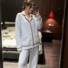 2026年秋冬新款蓝色翻领开衫显白半边绒睡衣女家居服套装可外穿
