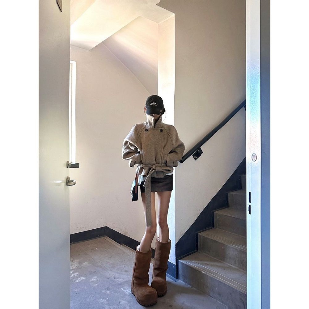 韩版气质御姐甜酷感短款加棉加厚减龄毛呢大衣外套秋冬款少女