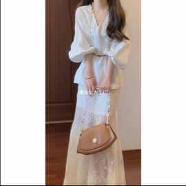 2025秋季新中式国风巨好看V领灯笼袖上衣网纱鱼尾半身裙套装新款