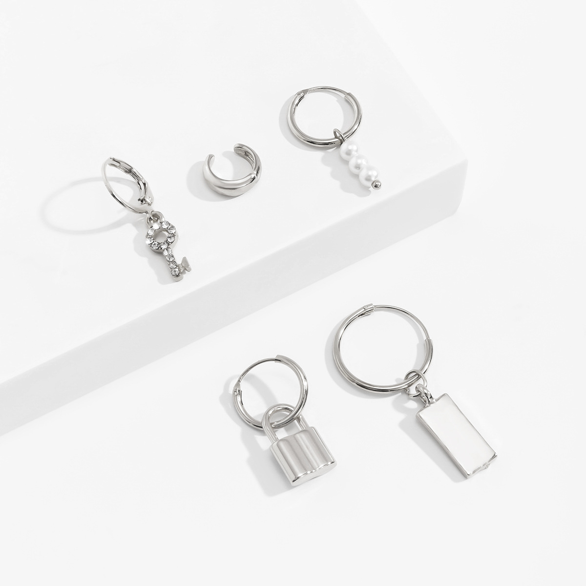 Trendy Geometric Square Brand Lock Earrings Set display picture 2