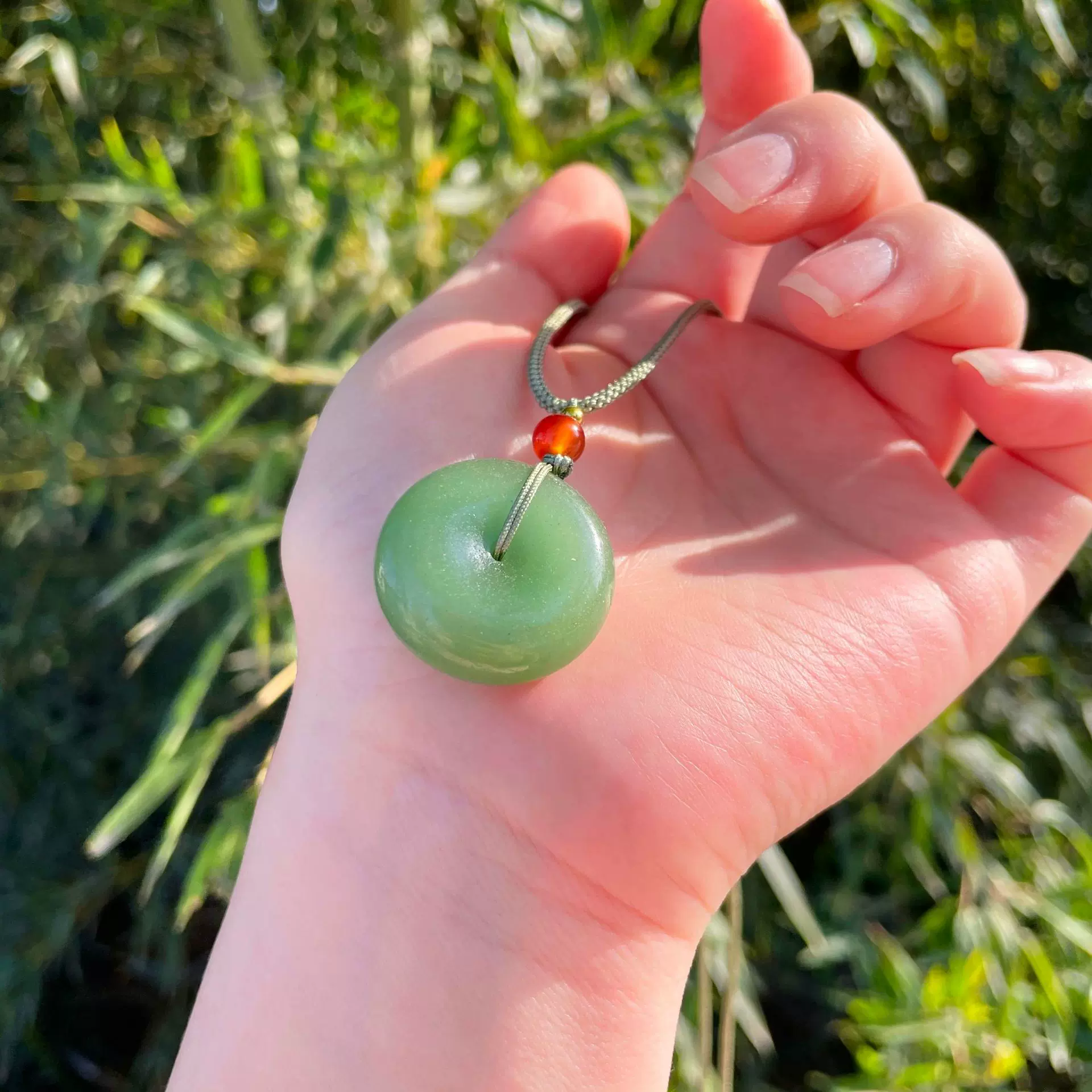 天山翠玉石平安扣吊坠新疆天然翠玉东陵玉挂件玉佩项链直播货源