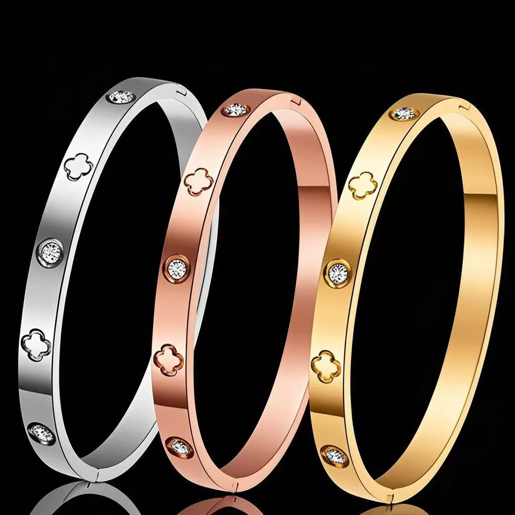 Невыцветающий браслет из нержавеющей стали, ниша, браслет из титановой стали, женский модный четырехлистный клевер, европейские и американские простые персонализированные украшения для рук