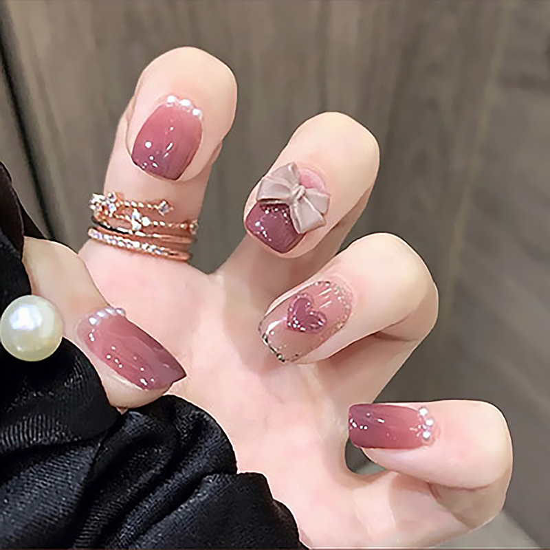 Fake nails